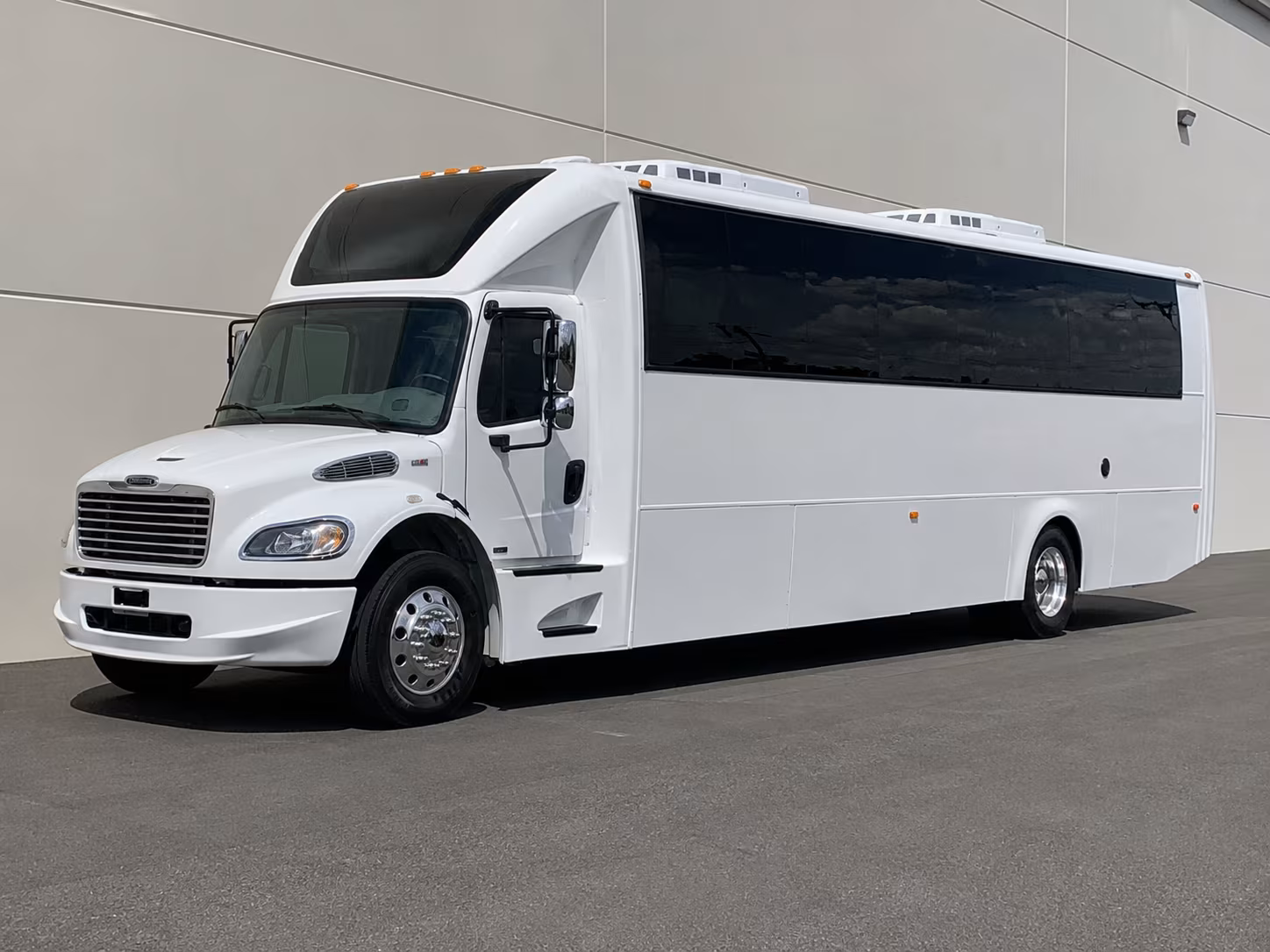 Denver Birthday, Sweet 16, & Quinceañera Transportation party bus interior
